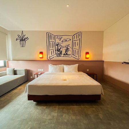 Kotta Go Hotel Tegal Extérieur photo